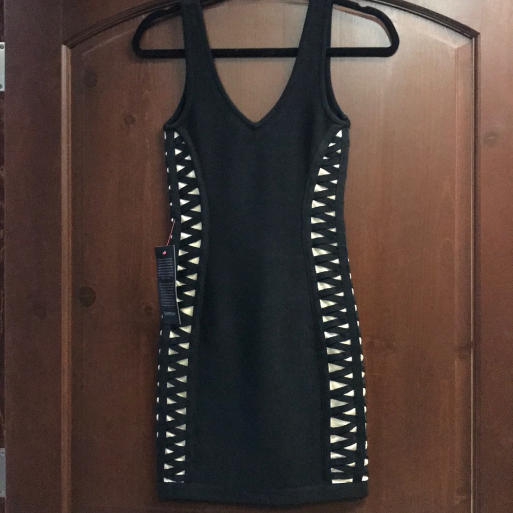 Bebe dress